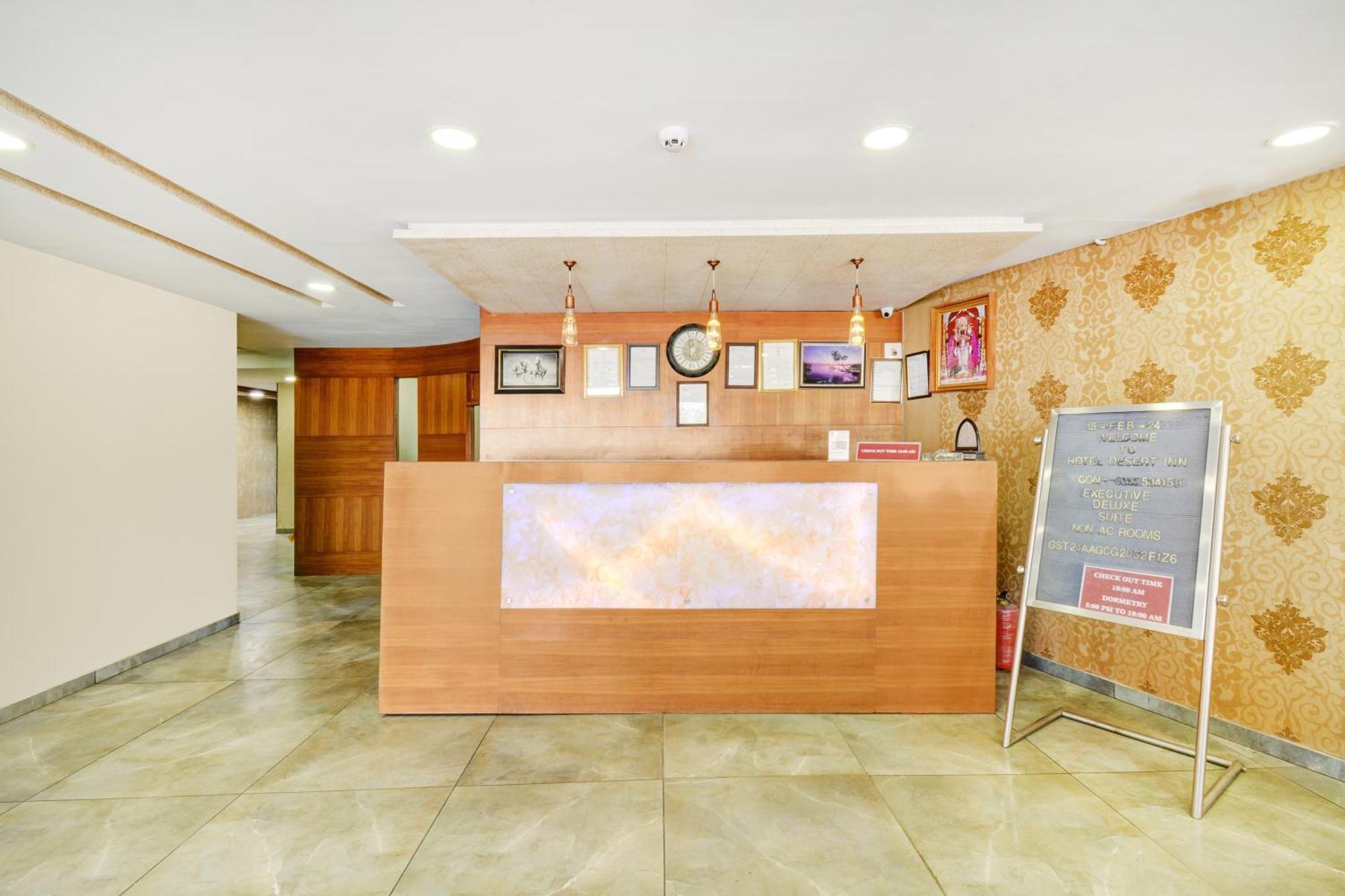 Hotel Desert Inn Tharad 외부 사진