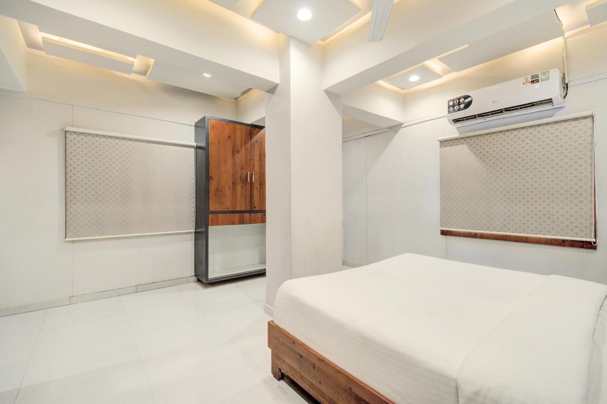 Hotel Desert Inn Tharad 외부 사진